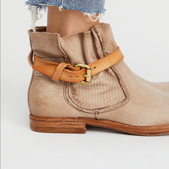 *SOLD* FP x A.S.98 Imperial Distressed Ankle Boots - Picture 4 of 8